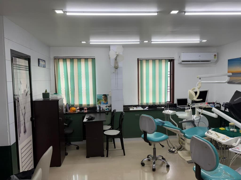 Modern Dental Consultation Operatory and Treatment Unit