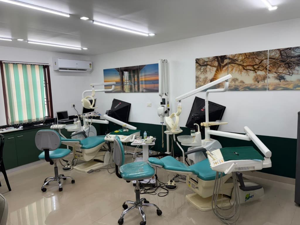 Advanced Multi-Chair Treatment Facility with High-Tech Dental Chairs